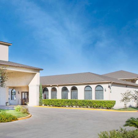 Super 8 By Wyndham San Antonio At I-10 Μοτέλ Εξωτερικό φωτογραφία