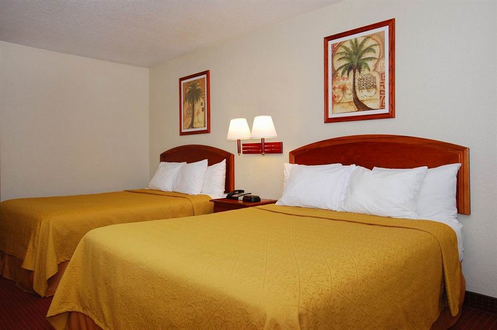 Super 8 By Wyndham San Antonio At I-10 Μοτέλ Εξωτερικό φωτογραφία
